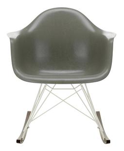 Eames Fiberglass Armchair RAR Eames raw umber|Weiß|Ahorn dunkel