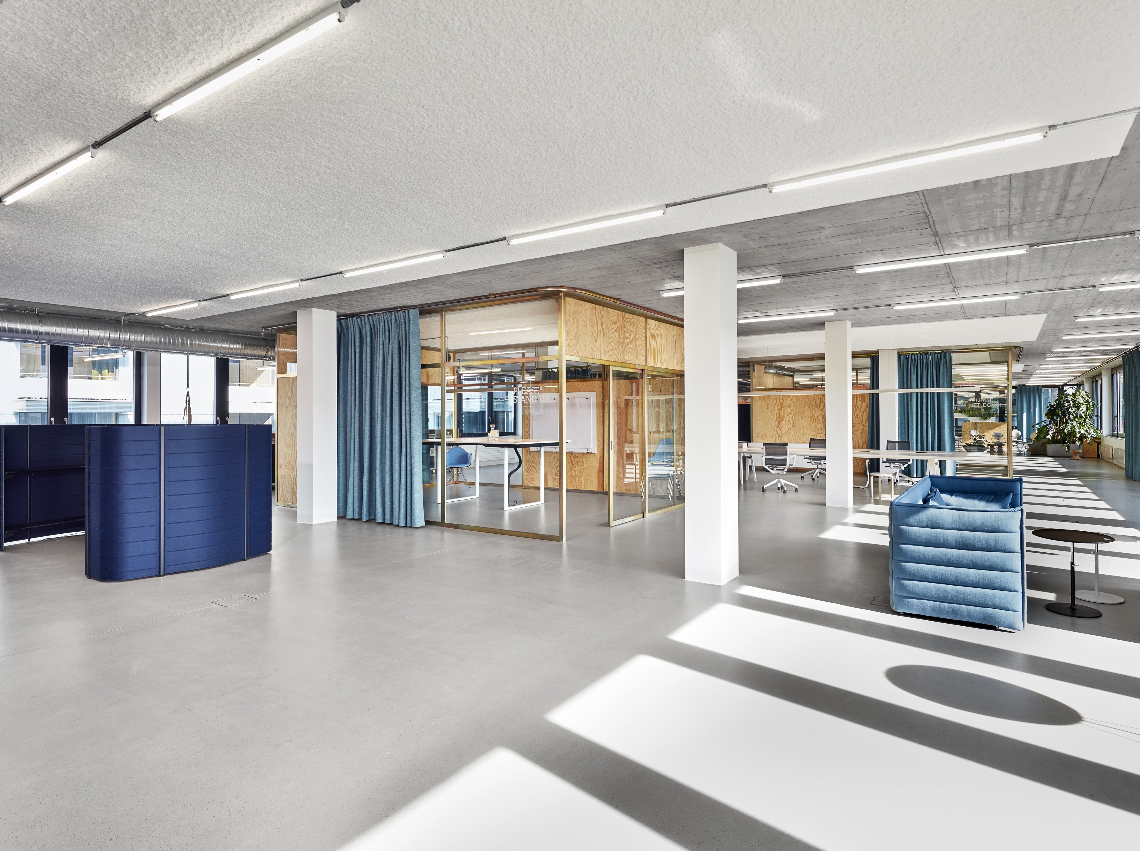 Moderne Büros einrichten und planen