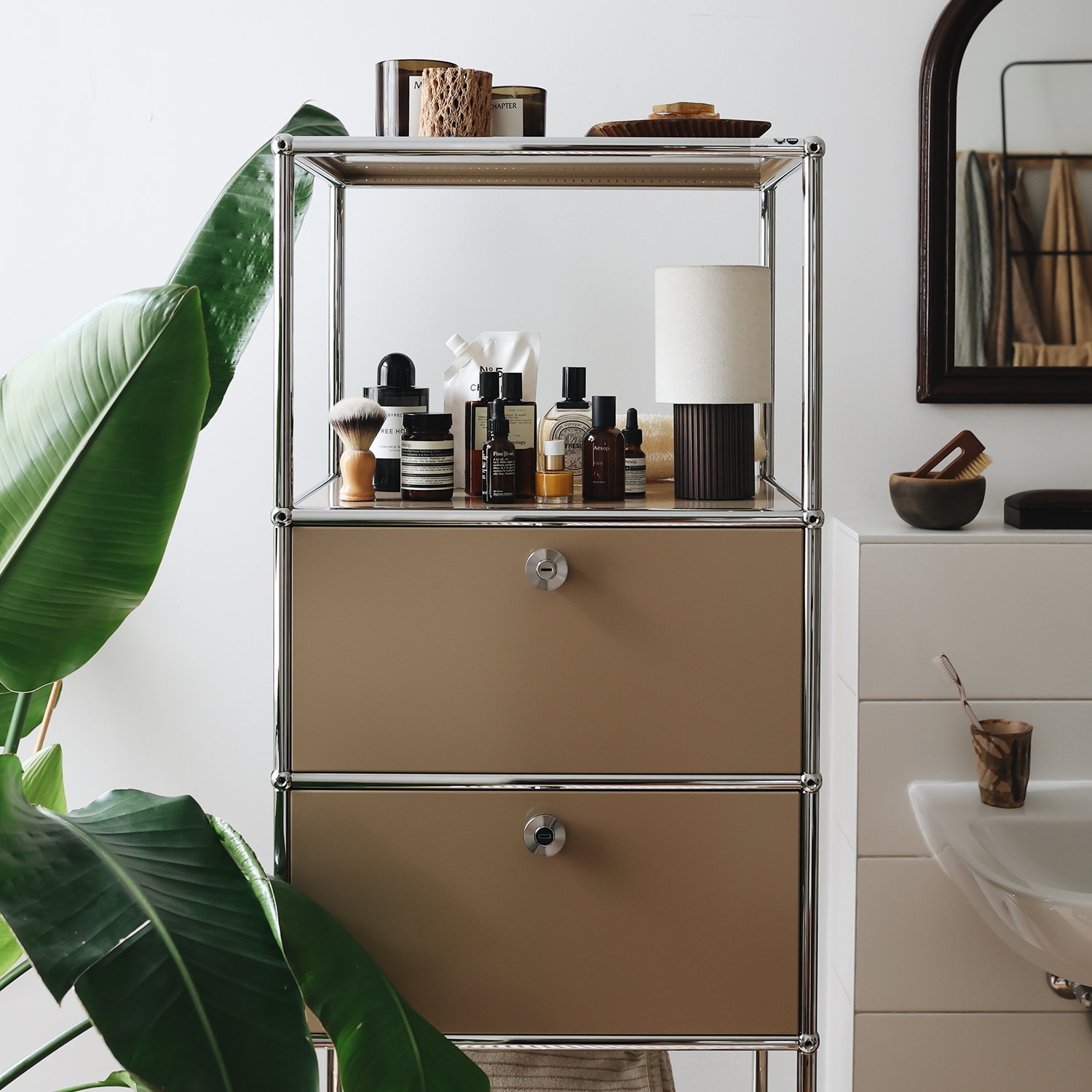 USM Haller Bücherregal 50, Mit 3 Klapptüren, USM beige | USM