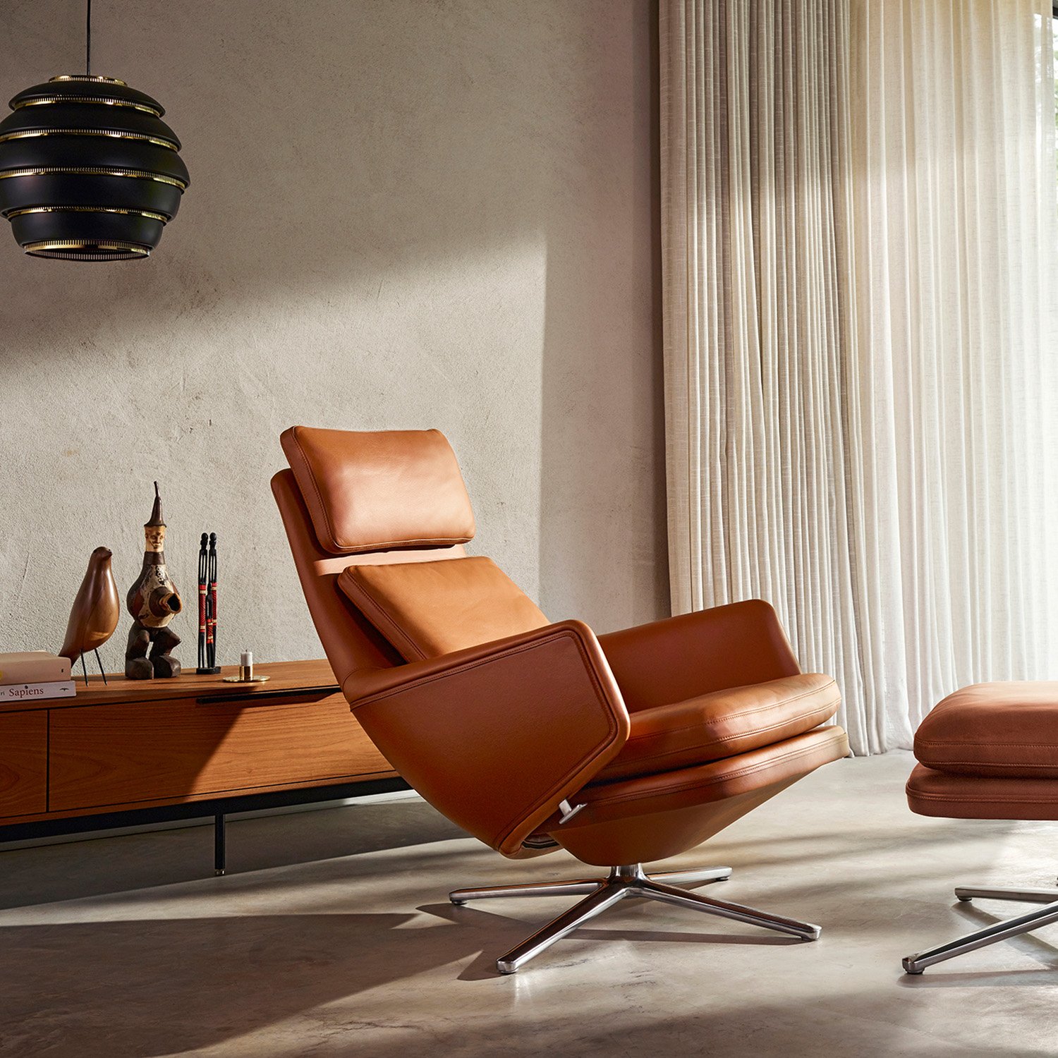 Eames House Bird , Nussbaum dunkel, geölt | Vitra | von Charles