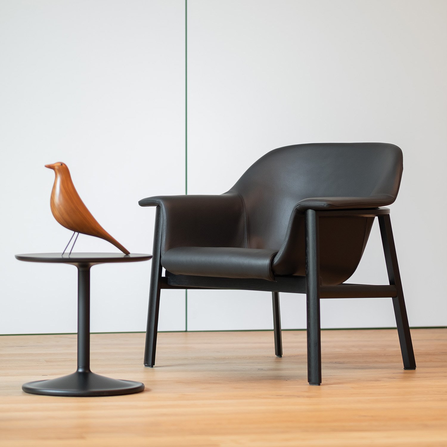 Eames House Bird , Esche schwarz, lackiert | Vitra | von Charles