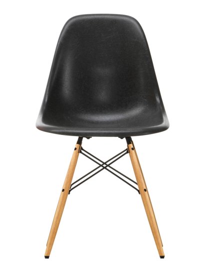 Eames Fiberglass Chair DSW, Eames elephant hide grey, Esche honigfarben