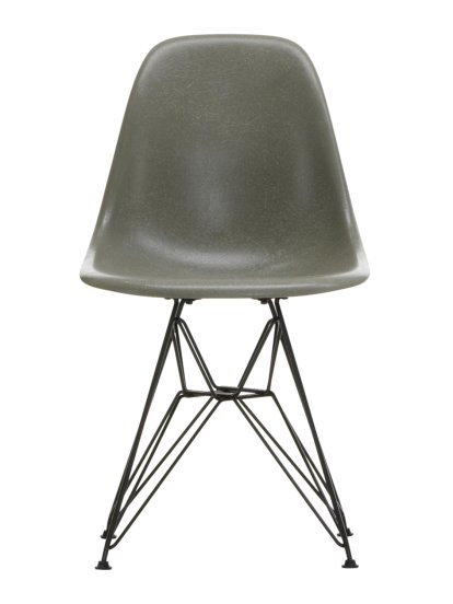 Eames Fiberglass Chair DSR, Eames raw umber, Pulverbeschichtet basic dark glatt