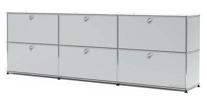 USM Haller Sideboard XL, individualisierbar, Lichtgrau RAL 7035, Mit 3 Klappen, Mit 3 Klappen